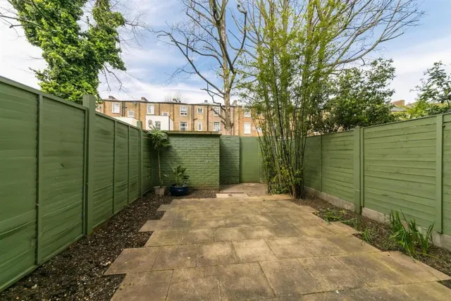 Olney Road, London, SE17, photo 1