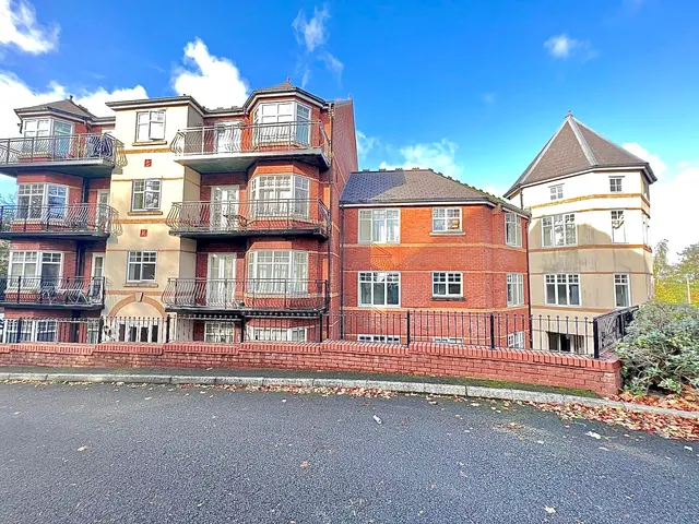 Pennant Court, Penn Road, Penn, Wolverhampton, WV3, photo 1