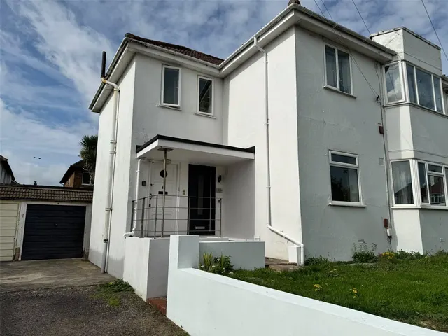 Hurst Avenue, Worthing, BN11, photo 1