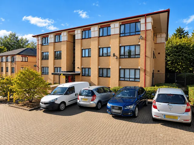 Albion Place, Campbell Park, MK9, photo 1