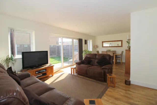 Cecil Road, Ashford, photo 3