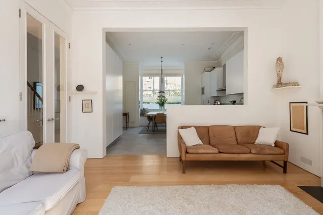 Photo 2 — Willow Road, Hampstead, London, NW3 1TL