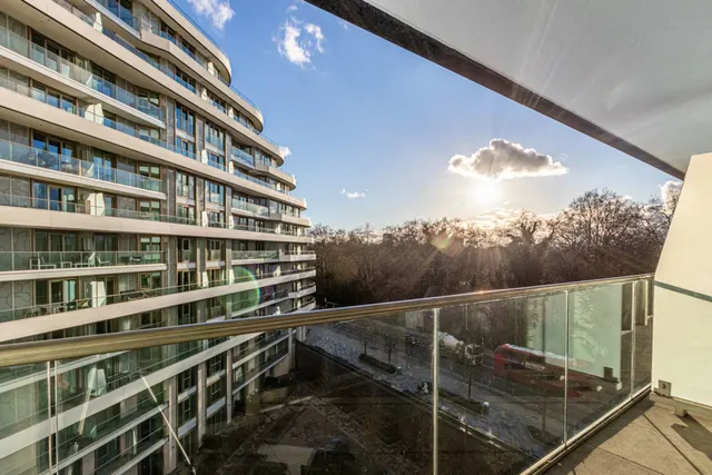 Photo 2 — Cascade Court