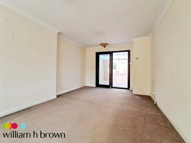 Latchetts Shaw, Basildon, SS16, photo 3