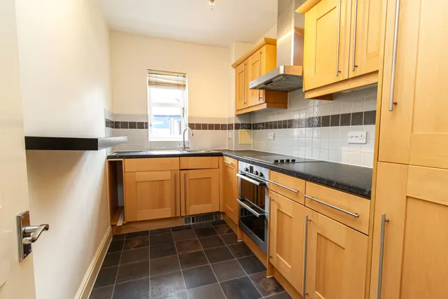 Photo 3 — Douglas Court Fleet Road, Fleet, GU51 4QQ