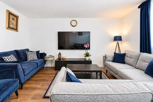 Brooking Road, London, E7, photo 2