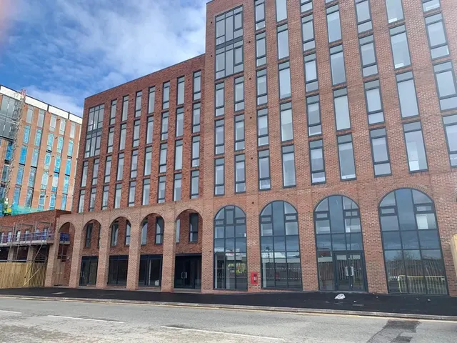 Neptune Place, Liverpool, L8, photo 1