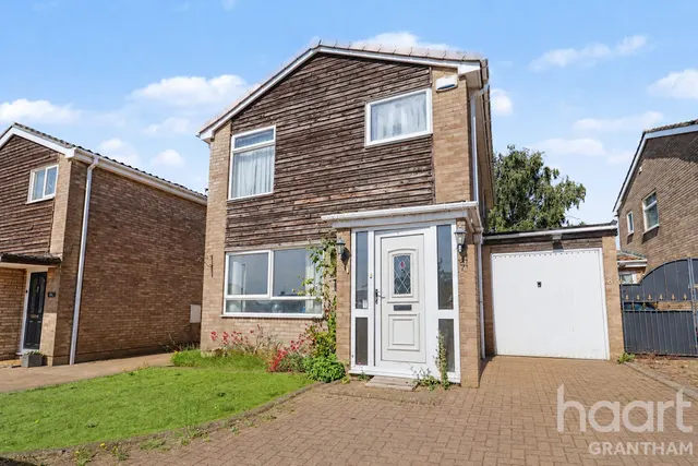 Barrowby Gate, Grantham, NG31, photo 1