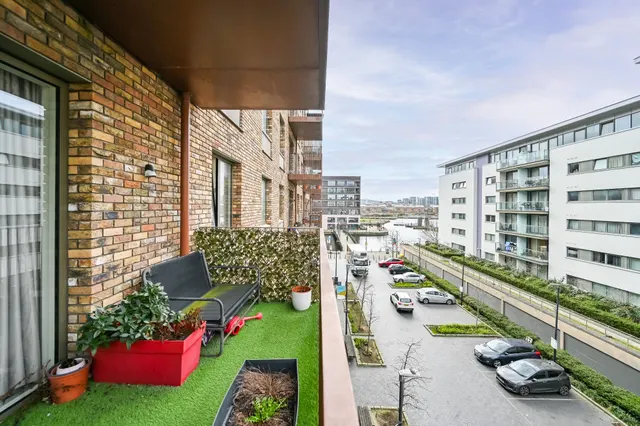Photo 3 — Flat 80, Boyd Building, London