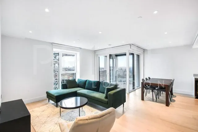 Parkside Apartments, White City Living, W12, photo 1