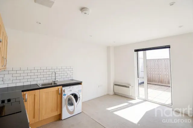 Tunsgate Quarter, GU1, photo 2