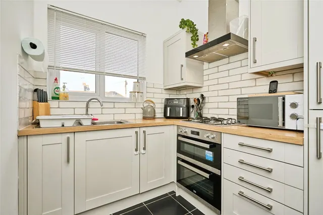 York Road, Sandown, PO36, photo 2