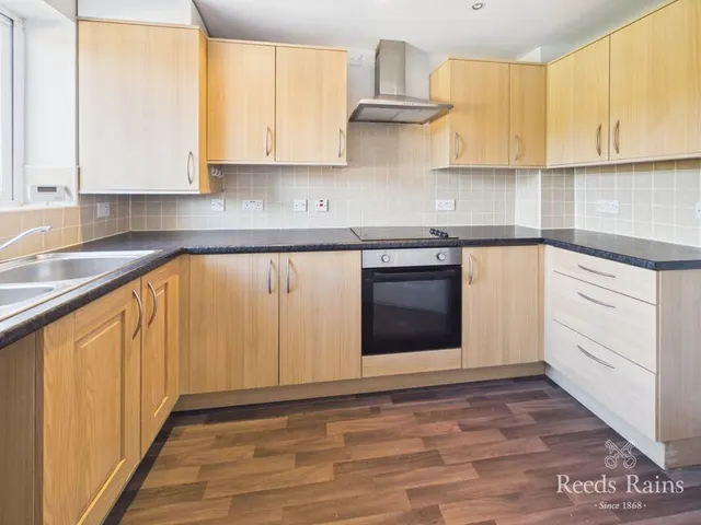 Photo 3 — Phoenix Drive, Scarborough, North Yorkshire, YO12