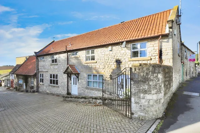 Blyth Road, Maltby, S66, photo 1