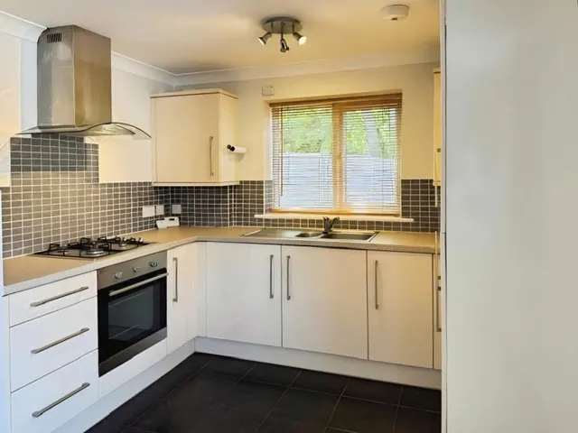 Oak Way, Woodley, RG5, photo 3