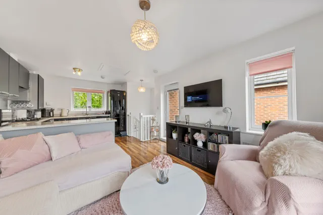 Photo 2 — Monterey Close, Great Sankey, Warrington, Warrington, WA5 8SB