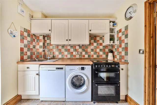 Wyndham Crescent, Broomhill, BS4, photo 3