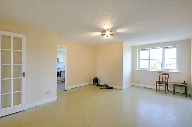 Colgate Place, Enfield, EN3, photo 3
