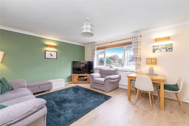 Photo 2 — Courtayne Court, Popes Avenue, Twickenham, TW2 5TJ