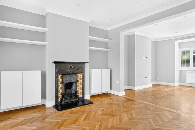 Barry Road, London, SE22, photo 1
