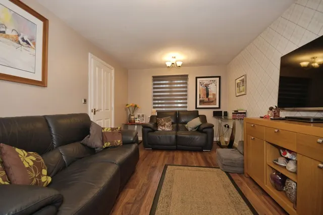 Photo 3 — Piper Close, Mansfield Woodhouse, Mansfield, Nottinghamshire, NG19