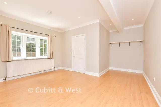 Woodcote Mews, Wallington, SM6, photo 3