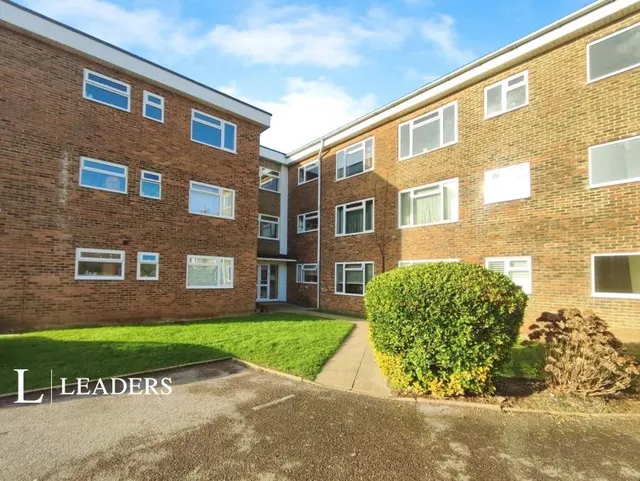 Rowlands Road, Worthing, BN11, photo 1