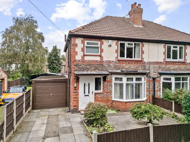 Queens Drive, Grappenhall, WA4, photo 1