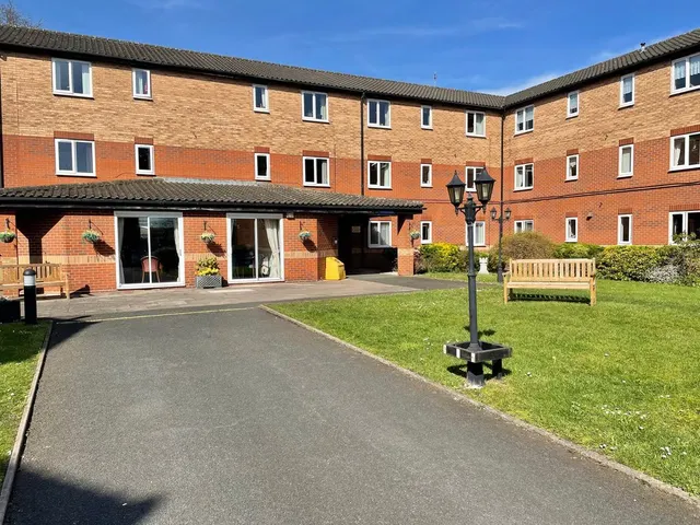 St Annes Court, Kingstanding, B44, photo 1