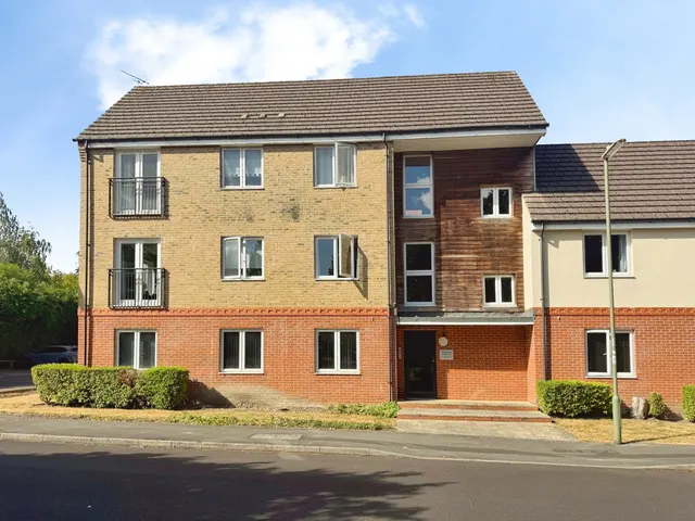 Skippetts Gardens, Basingstoke, Hampshire, RG21 3FB, photo 1