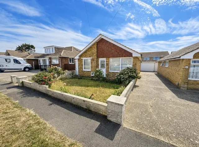 Phyllis Avenue, Peacehaven, photo 1