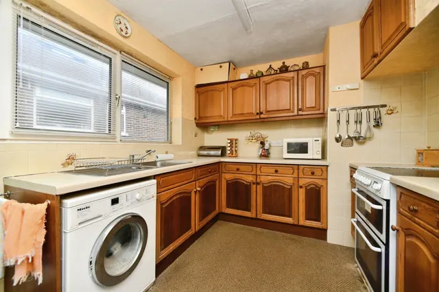 Photo 2 — Phyllis Avenue, Peacehaven