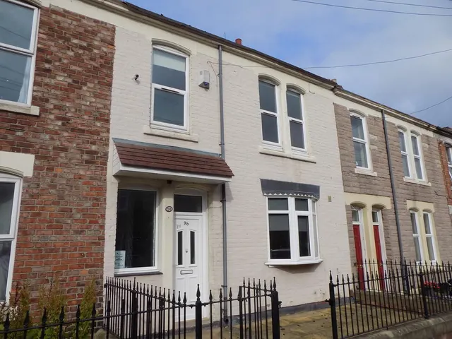Newton Street, Gateshead, NE8 4XL, photo 1