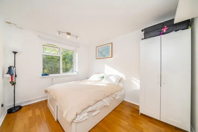 Vermont Road, SW18, photo 3
