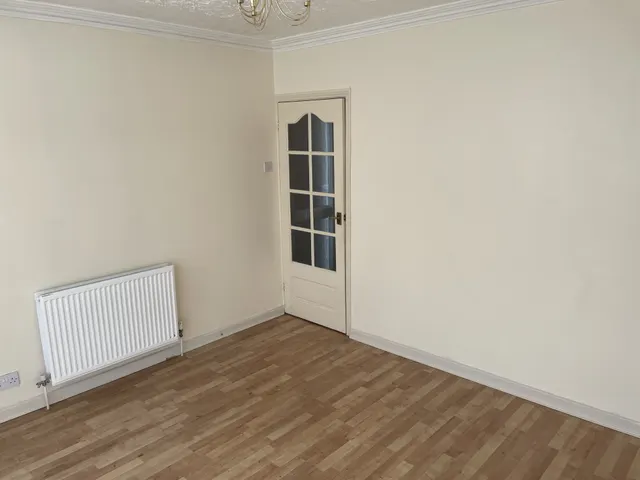 Warren Crescent, SO16, photo 3