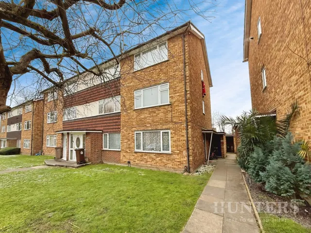 Millside, Carshalton, Surrey, SM5 2BQ, photo 1