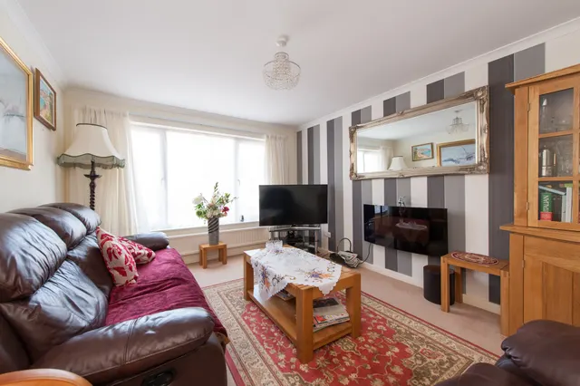 Derwent Avenue, Ramsgate, CT11, photo 2
