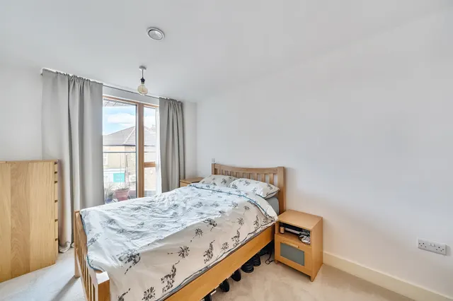 Cavendish Road, London, SW19, photo 3