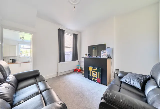 Photo 3 — Spencer Road, Mitcham Junction, CR4 4JP