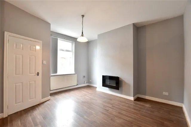 Muriel Street, Heywood, OL10, photo 2