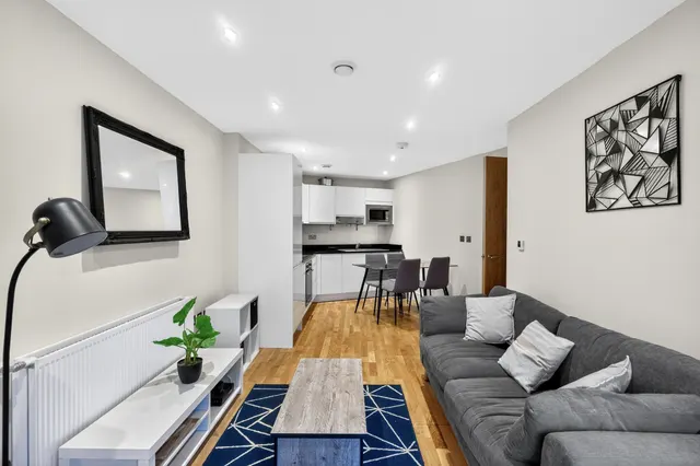 Photo 2 — 18 St. Annes Street, London