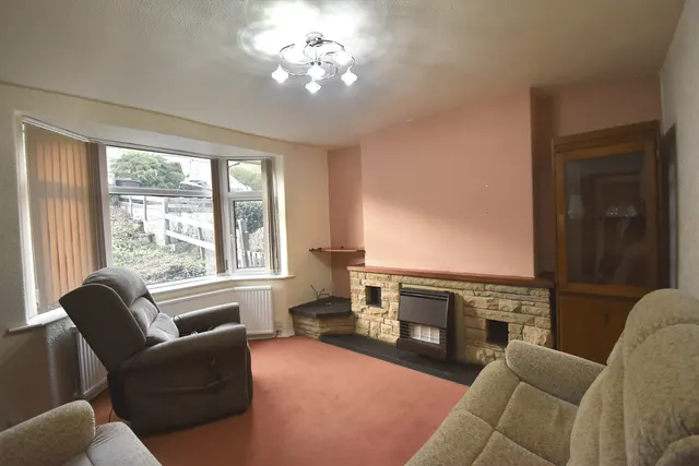 Orchard Avenue, High Peak, photo 3