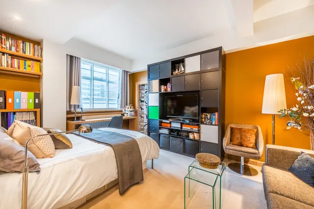 Photo 2 — 70 Westbourne Court, Orsett Terrace, London
