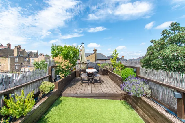 Photo 2 — 3b Tavistock Road, London