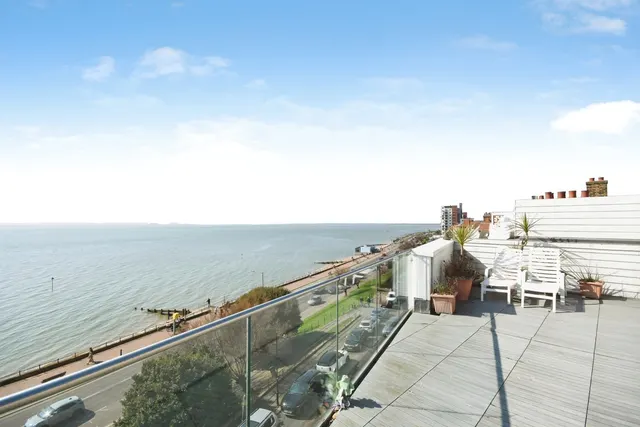 The Leas, Westcliff-On-Sea, Essex, SS0, photo 1