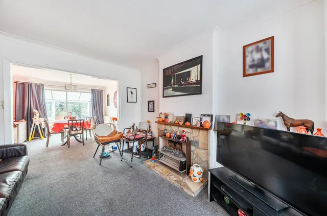 Raglan Court, South Croydon, CR2, photo 2