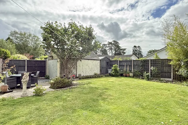 Sandy Lane, St. Ives, BH24, photo 3
