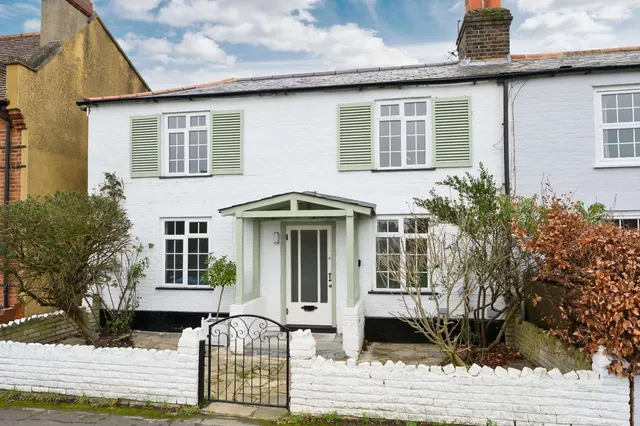 Weston Green, Thames Ditton, Surrey, KT7 0JX, photo 1