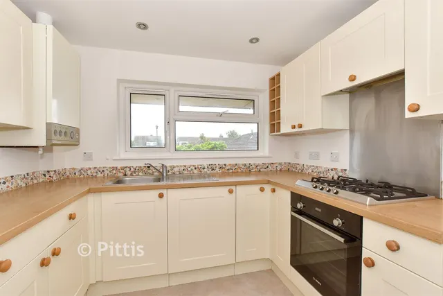 Crossway, Bembridge, PO35, photo 2
