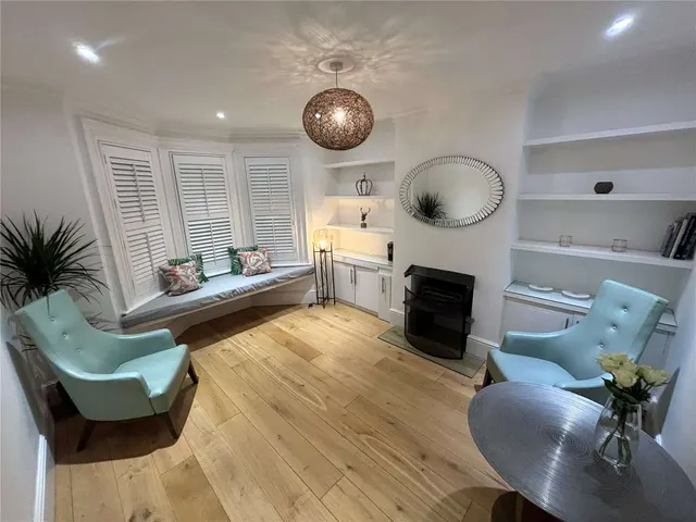 Albany Road, Old Windsor, SL4, photo 3